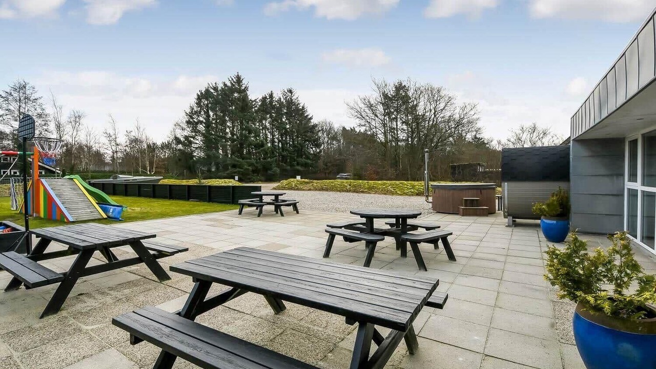 Photo of Outdoor in Falen