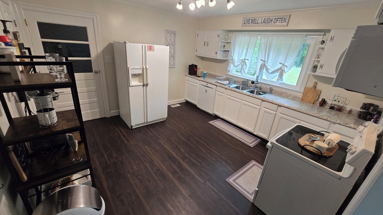 Photo of Kitchen in Burnettown