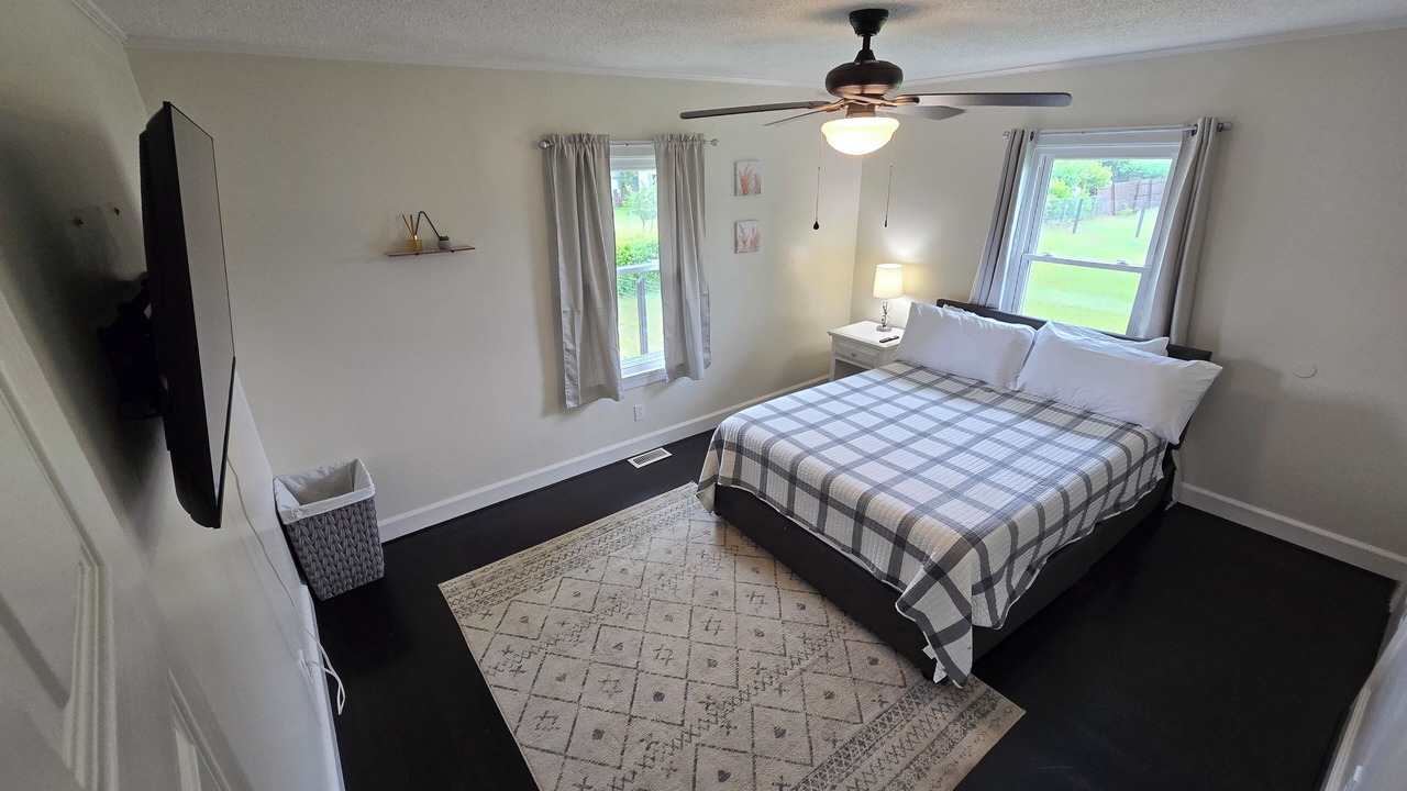Photo of Bedroom in Burnettown
