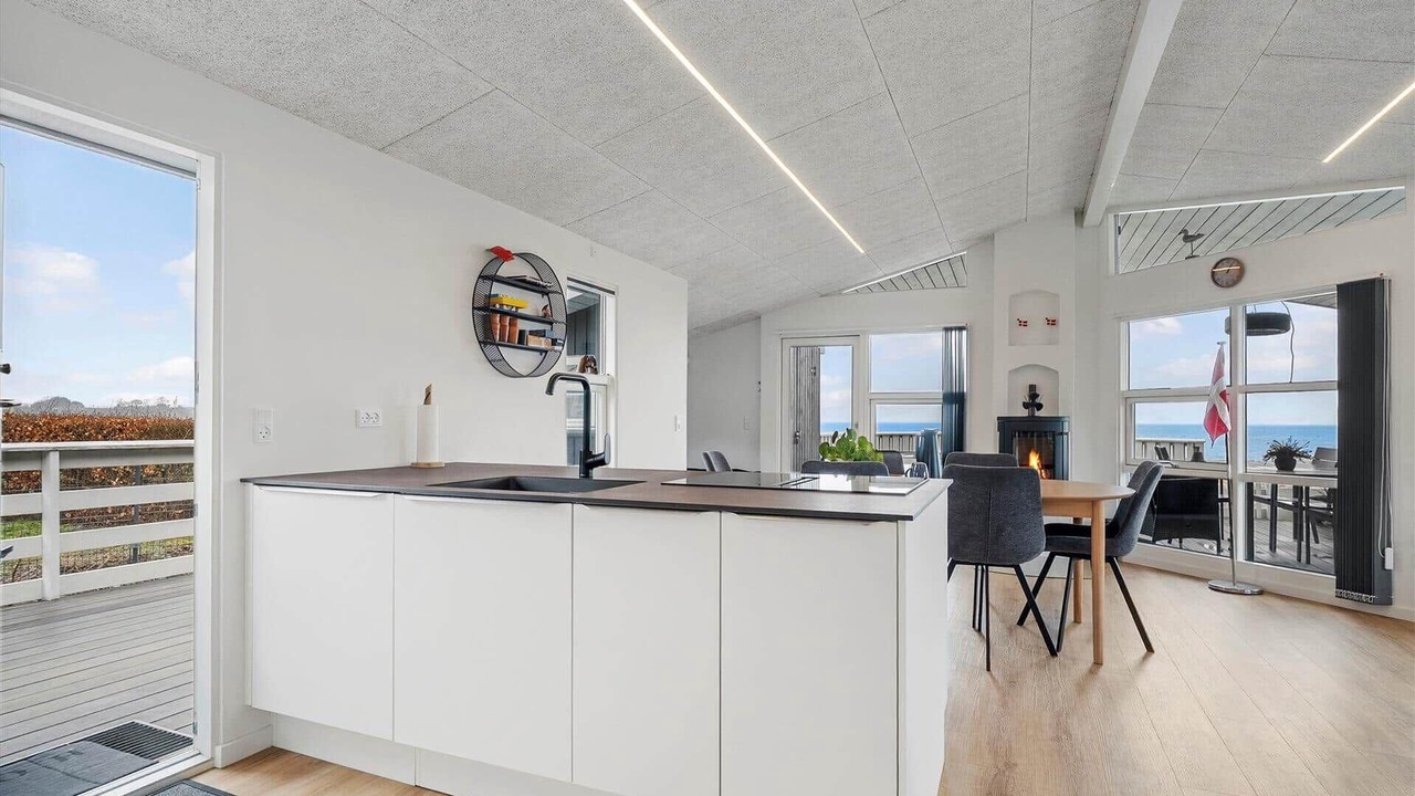 Photo of Others in Bjert