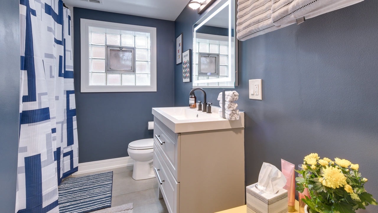 Photo of Bathroom in Forest Park