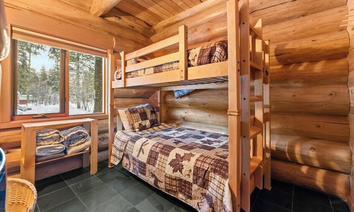 Photo of Others in Mazama