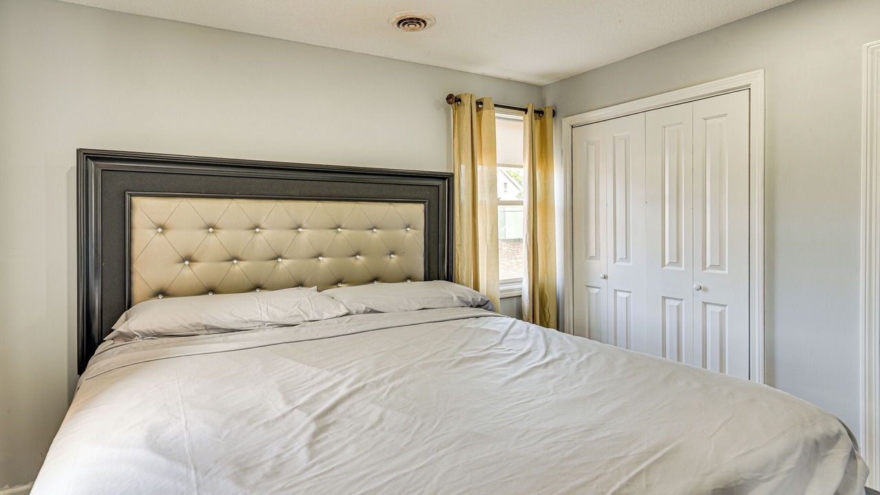 Photo of Bedroom in Fall River