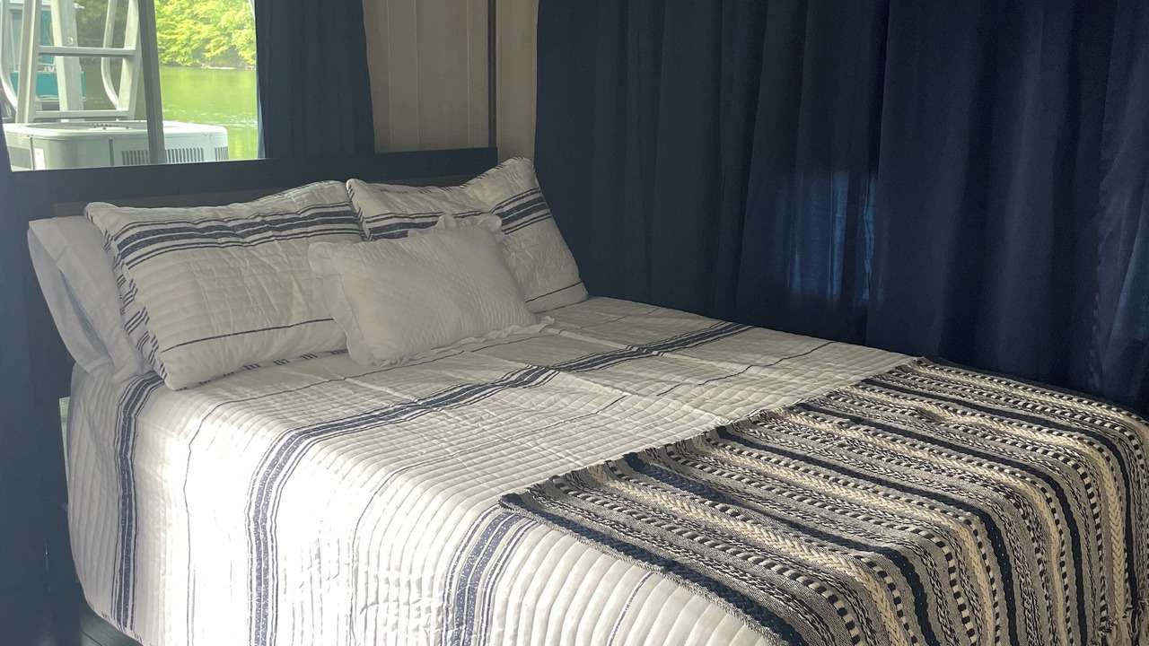 Photo of Bedroom in Tazewell