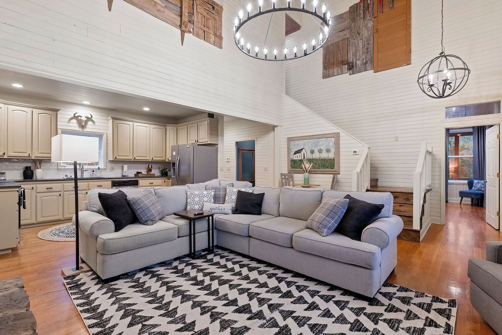 Photo of Livingroom in Jasper
