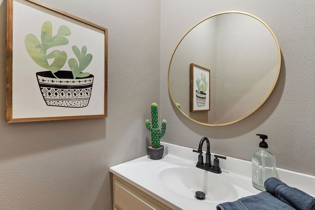 Photo of Bathroom in Jasper