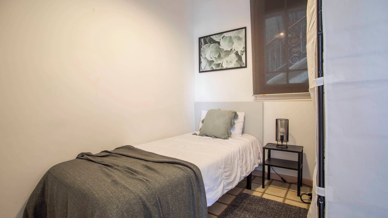 Photo of Bedroom in El Poble-sec
