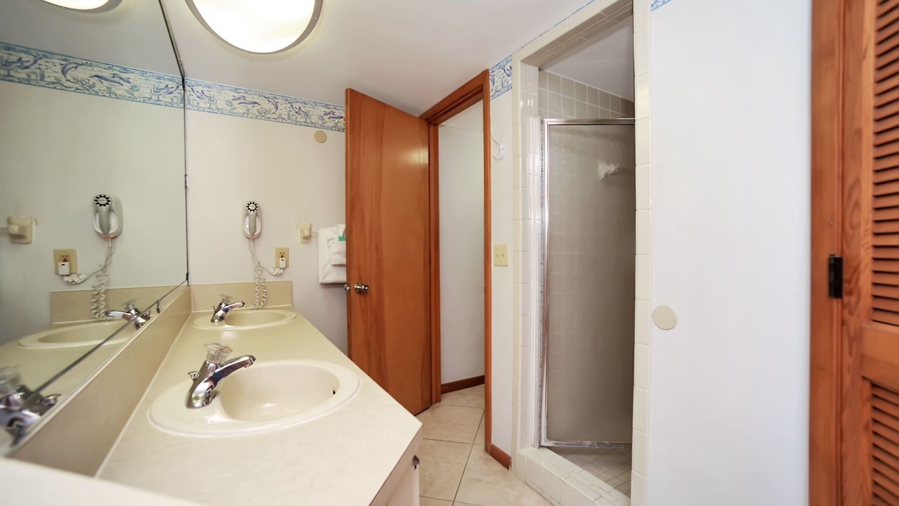 Photo of Bathroom in Golden Beach Estates