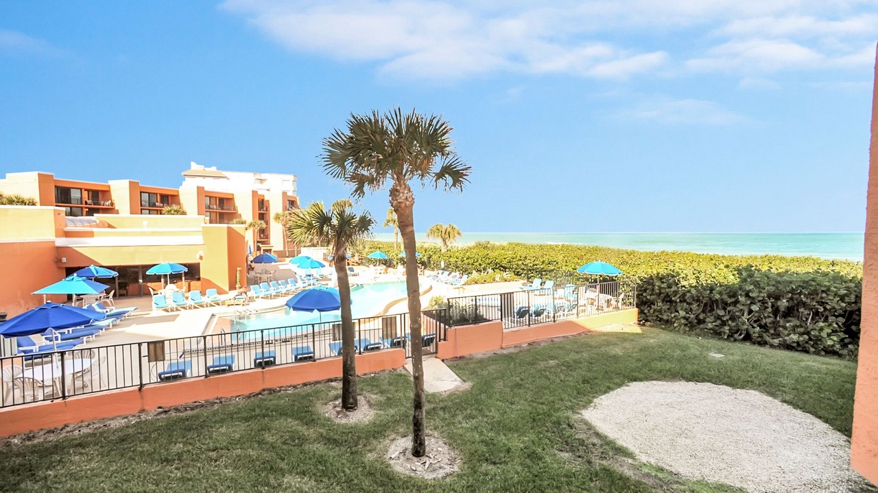 Photo of Outdoor in Golden Beach Estates