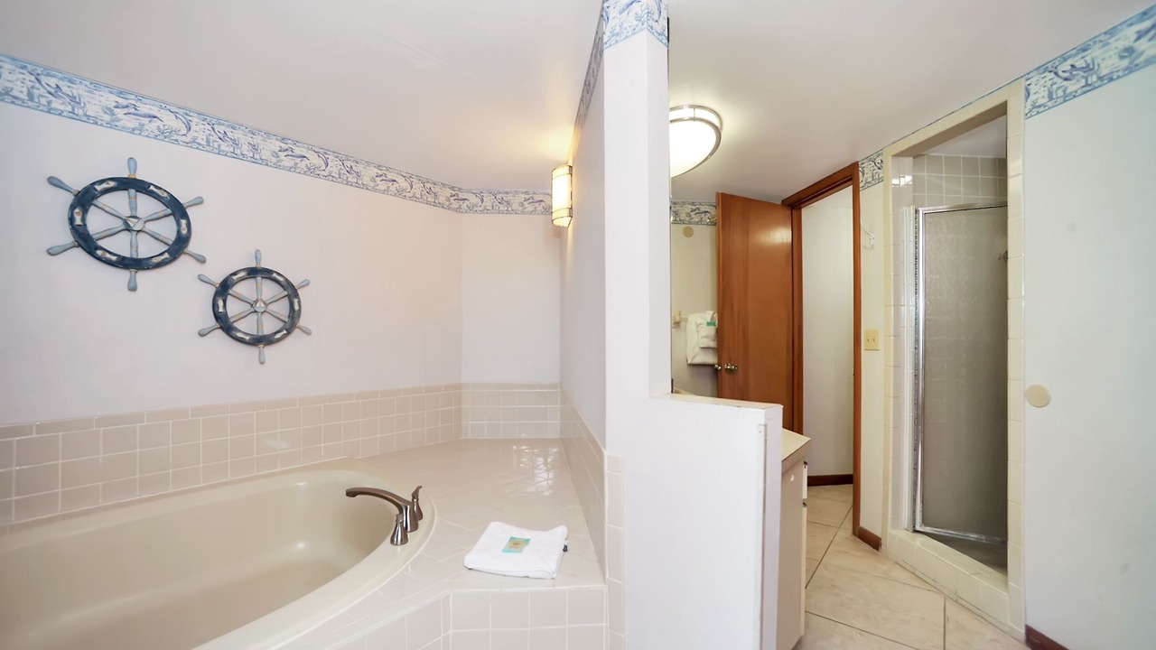 Photo of Bathroom in Golden Beach Estates