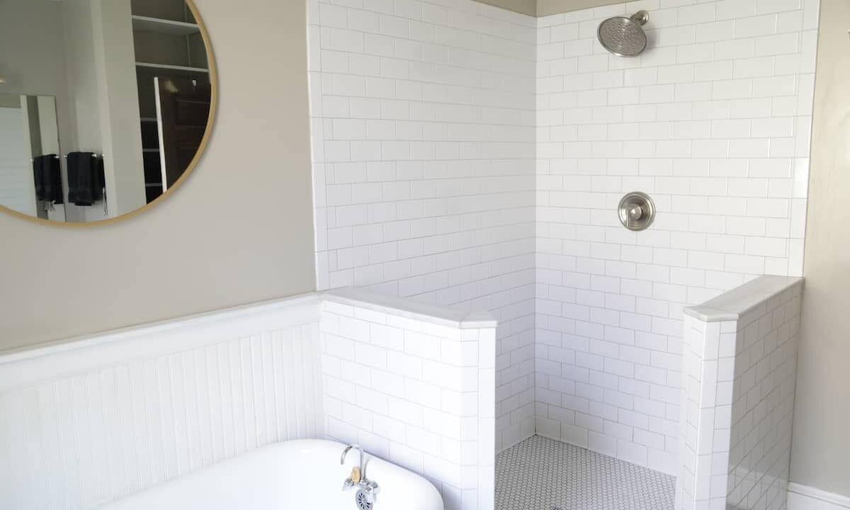 Photo of Bathroom in Candler Park