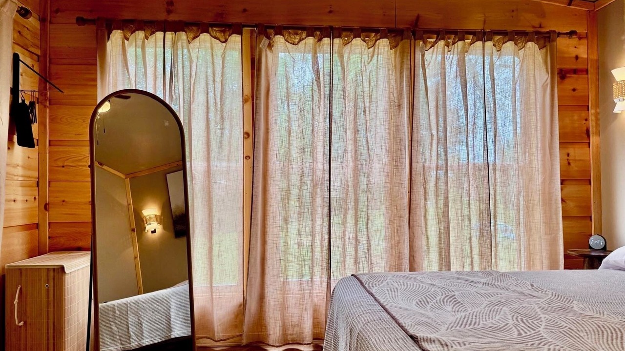 Photo of Bedroom in Flat Rock