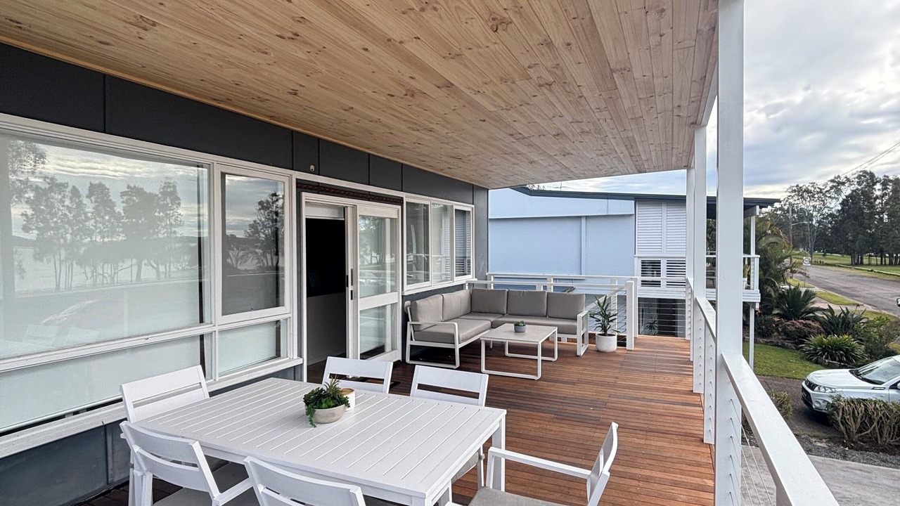 Photo of Others in Lemon Tree Passage