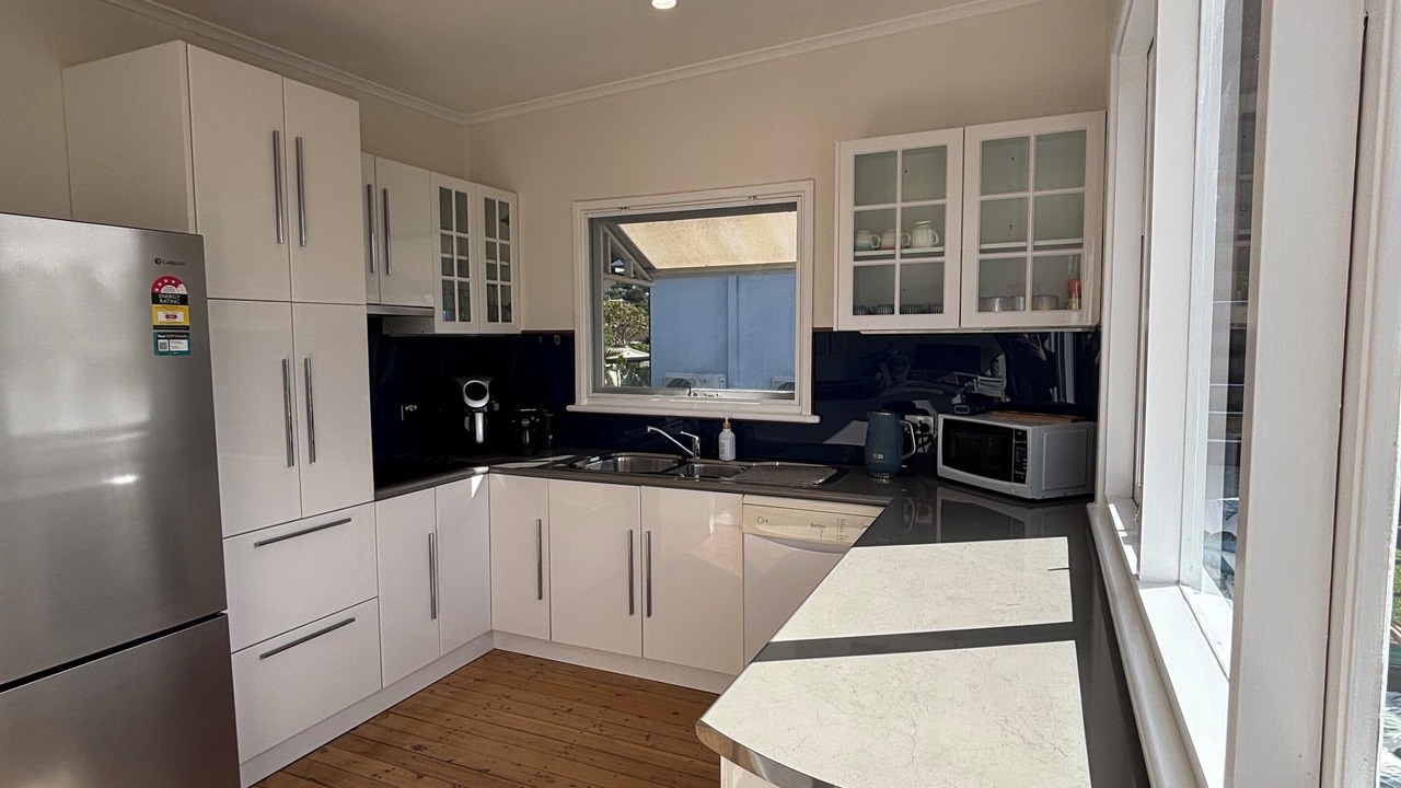 Photo of Others in Lemon Tree Passage