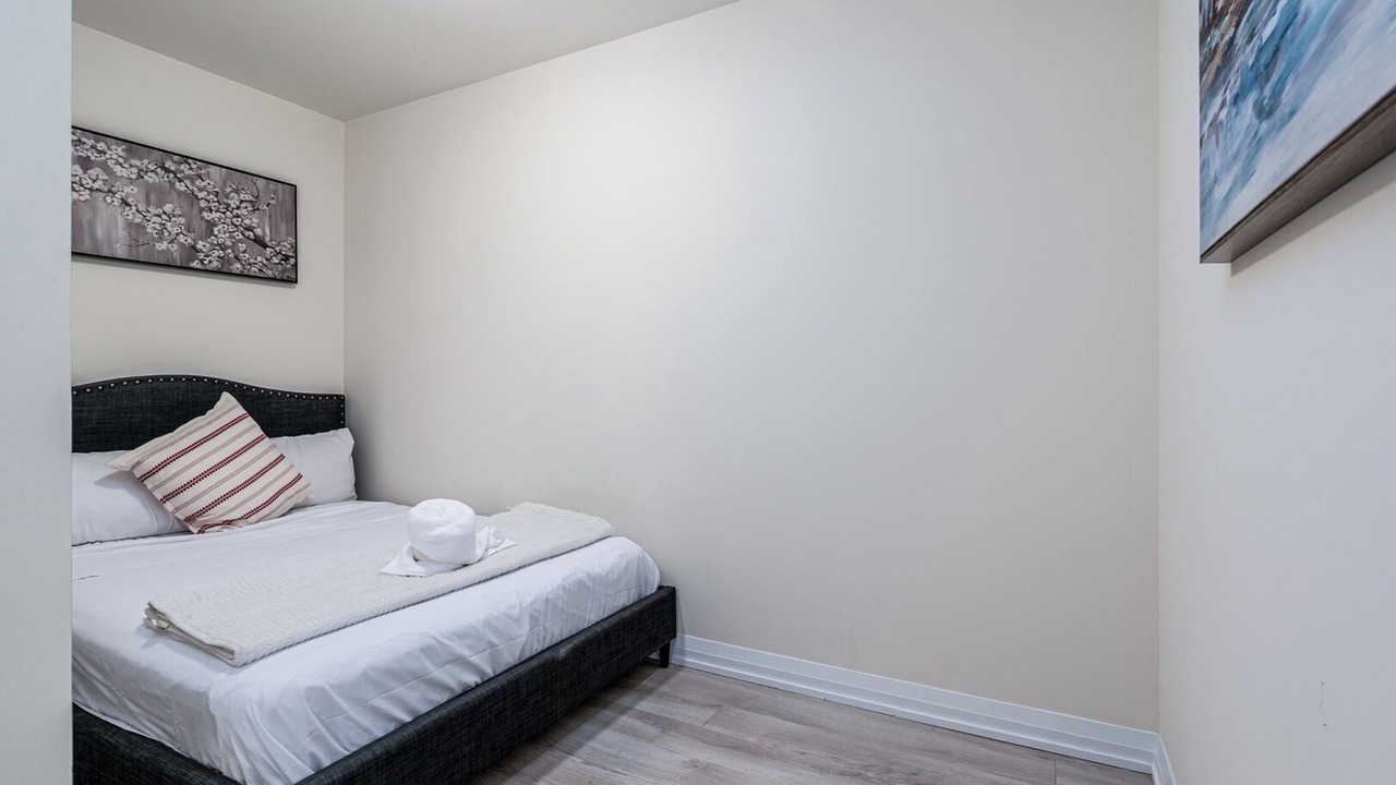 Photo of Bedroom in Hurontario