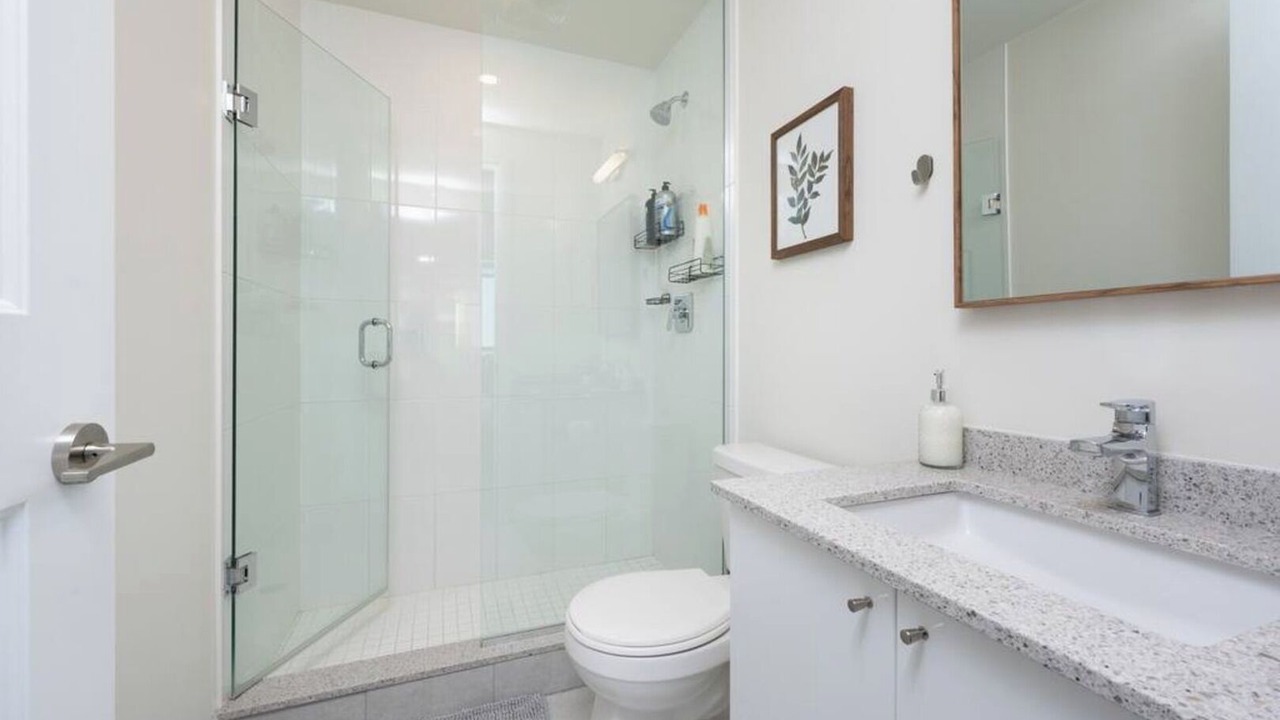Photo of Bathroom in Hurontario