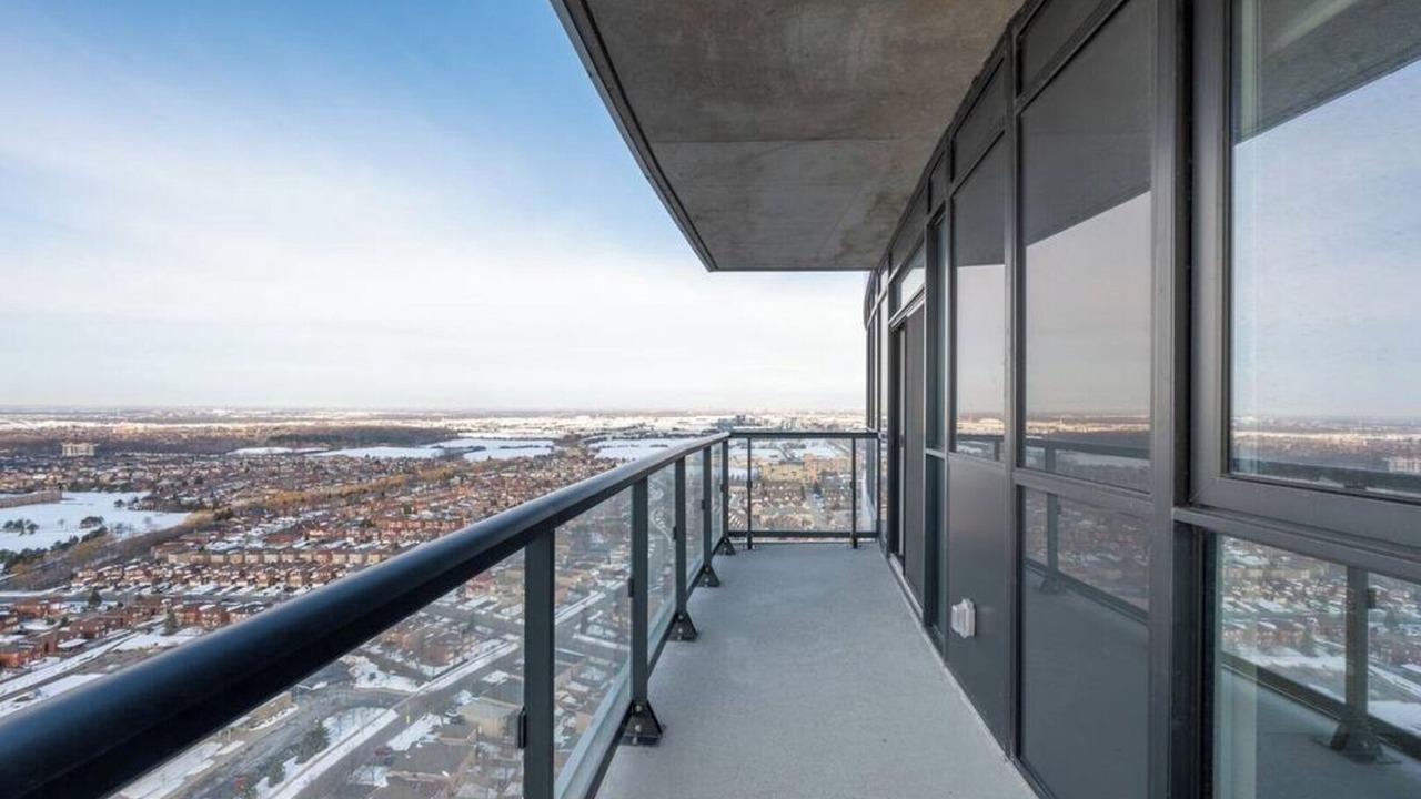 Photo of Outdoor in Hurontario