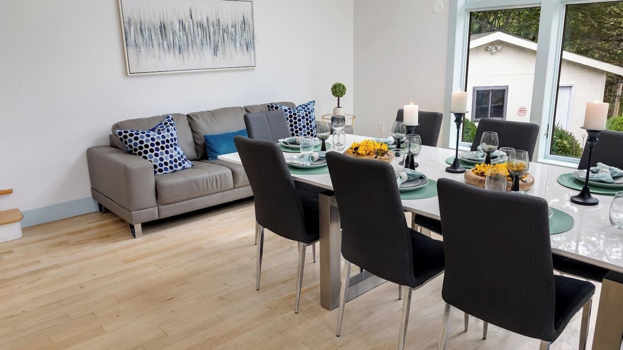 Photo of Others in Monroe