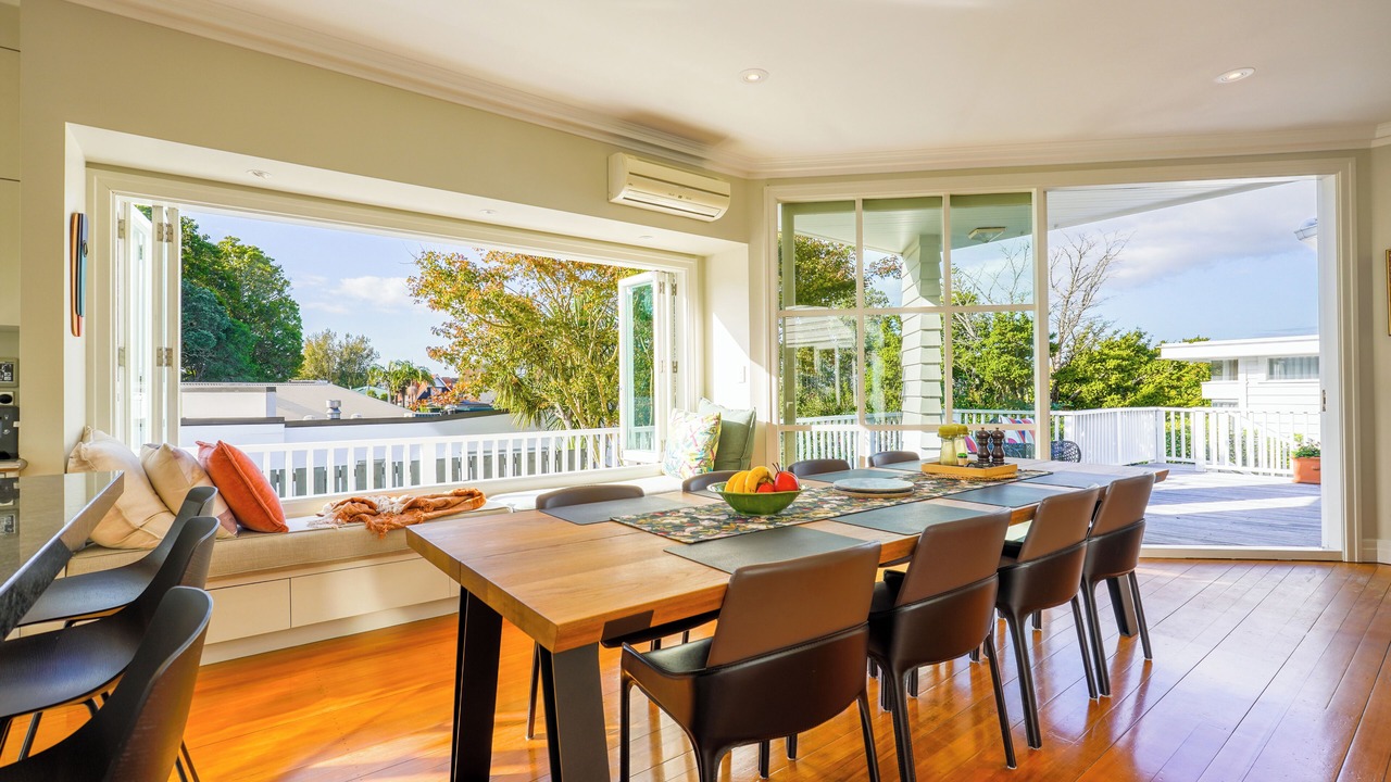 Photo of Others in Parnell