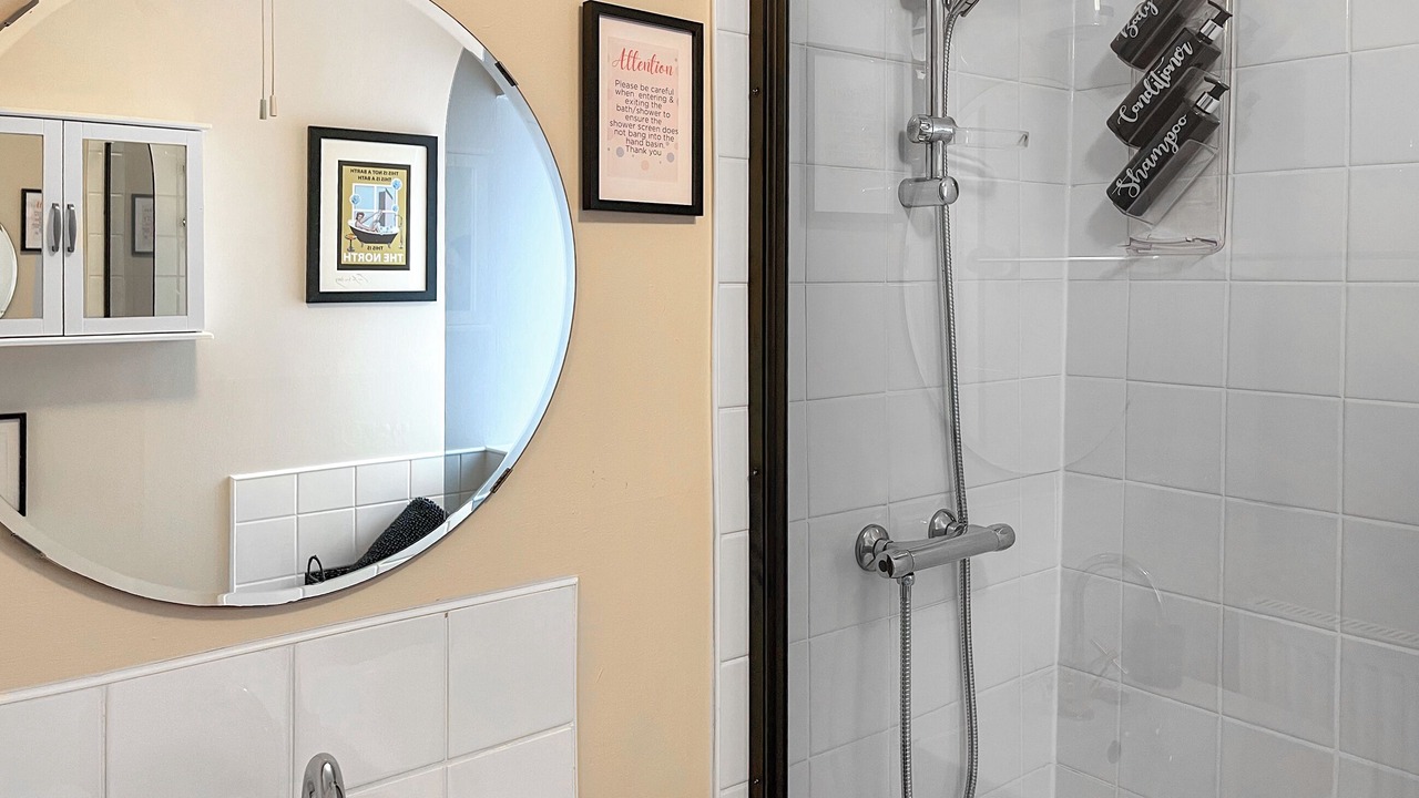 Photo of Bathroom in Hayfield