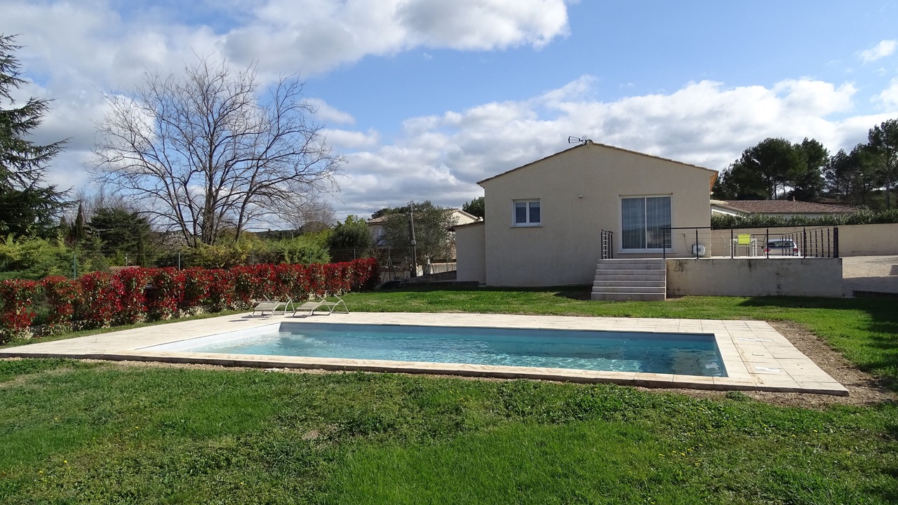 Photo of Outdoor in Flaux