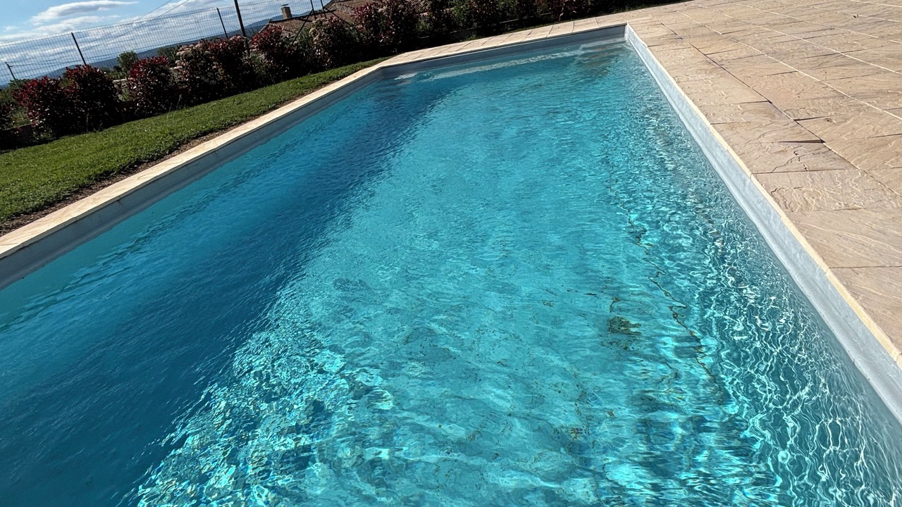 Photo of Outdoor in Flaux
