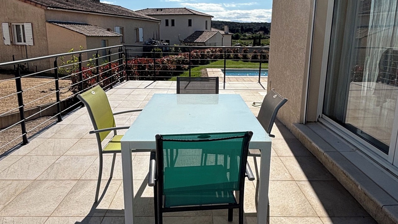 Photo of Outdoor in Flaux