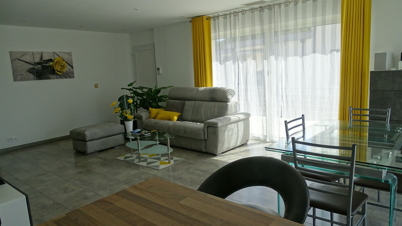 Photo of Livingroom in Flaux