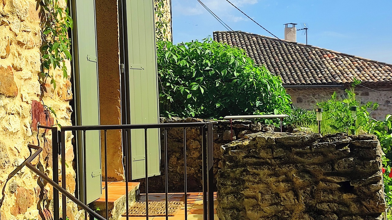 Photo of Outdoor in La Capelle-et-Masmolene