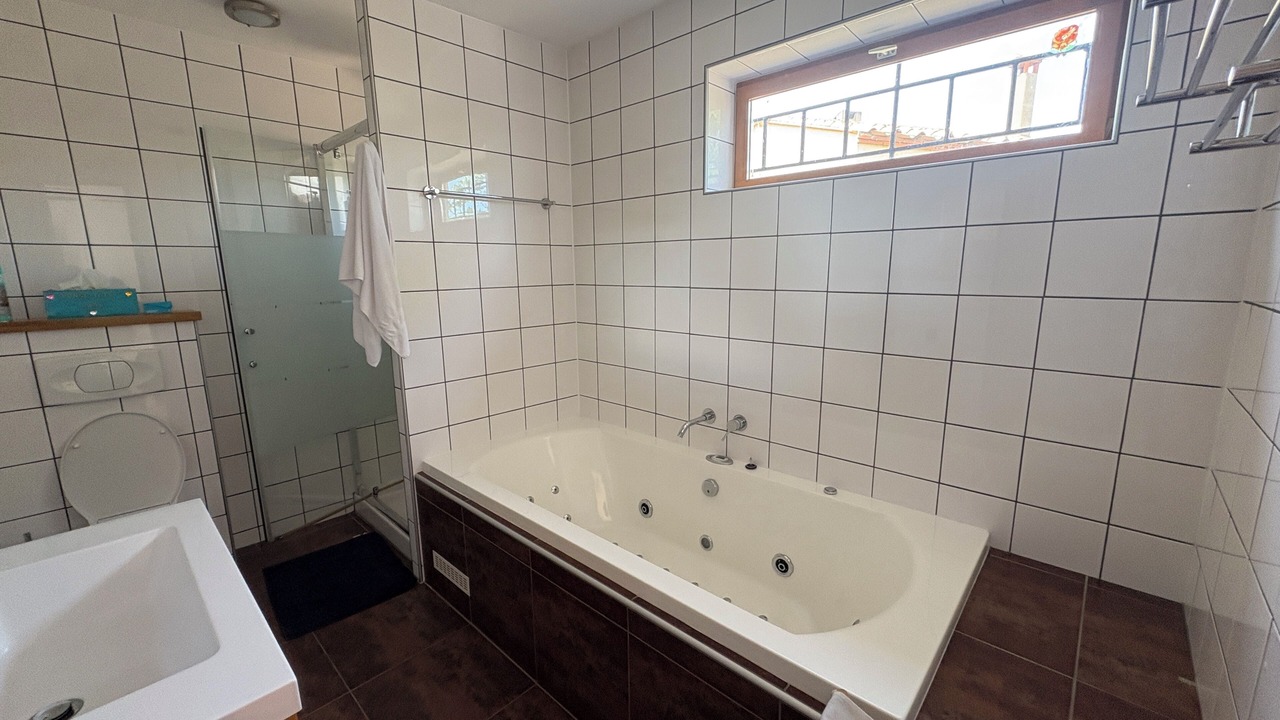Photo of Bathroom in Vives