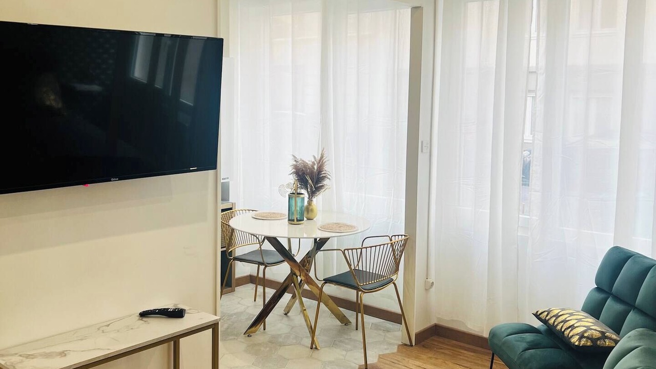 Photo of Livingroom in Jean Moulin - Marius Berliet