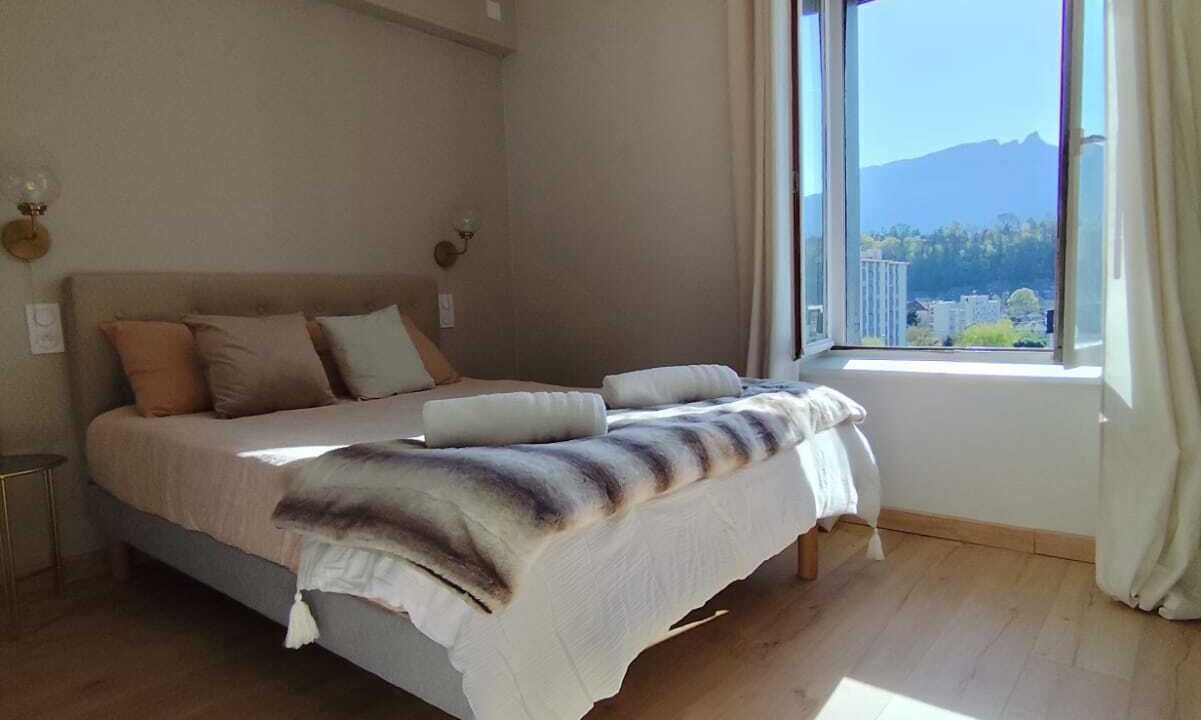 Photo of Bedroom in Aix-les-Bains City Center