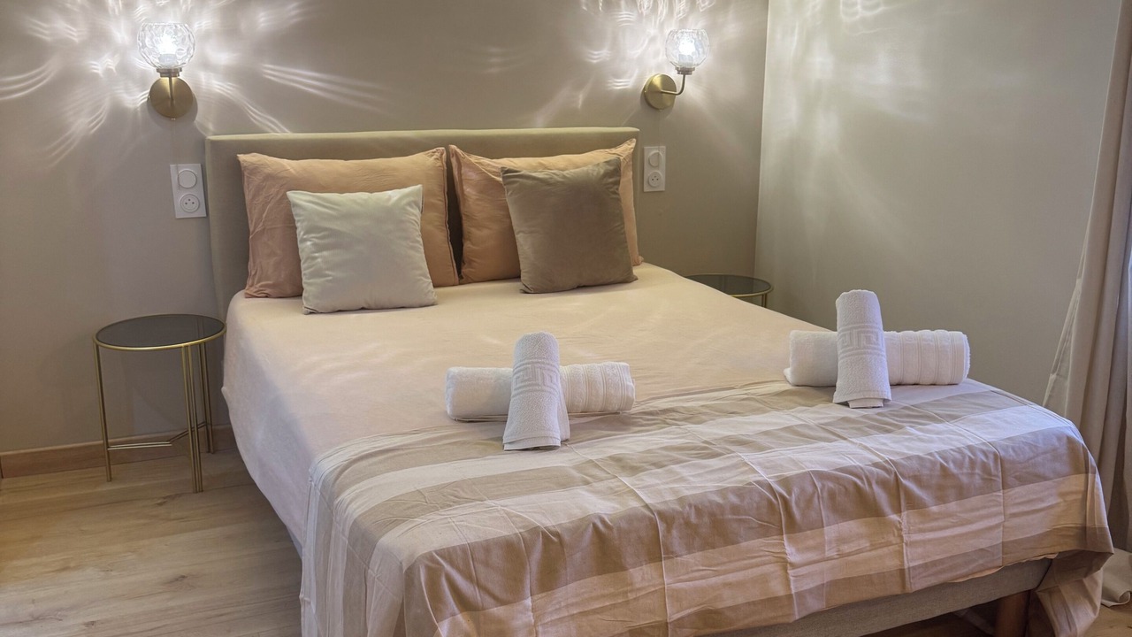 Photo of Bedroom in Aix-les-Bains City Center