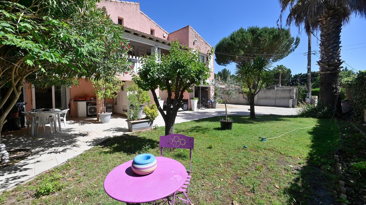 Photo of Others in Lunel
