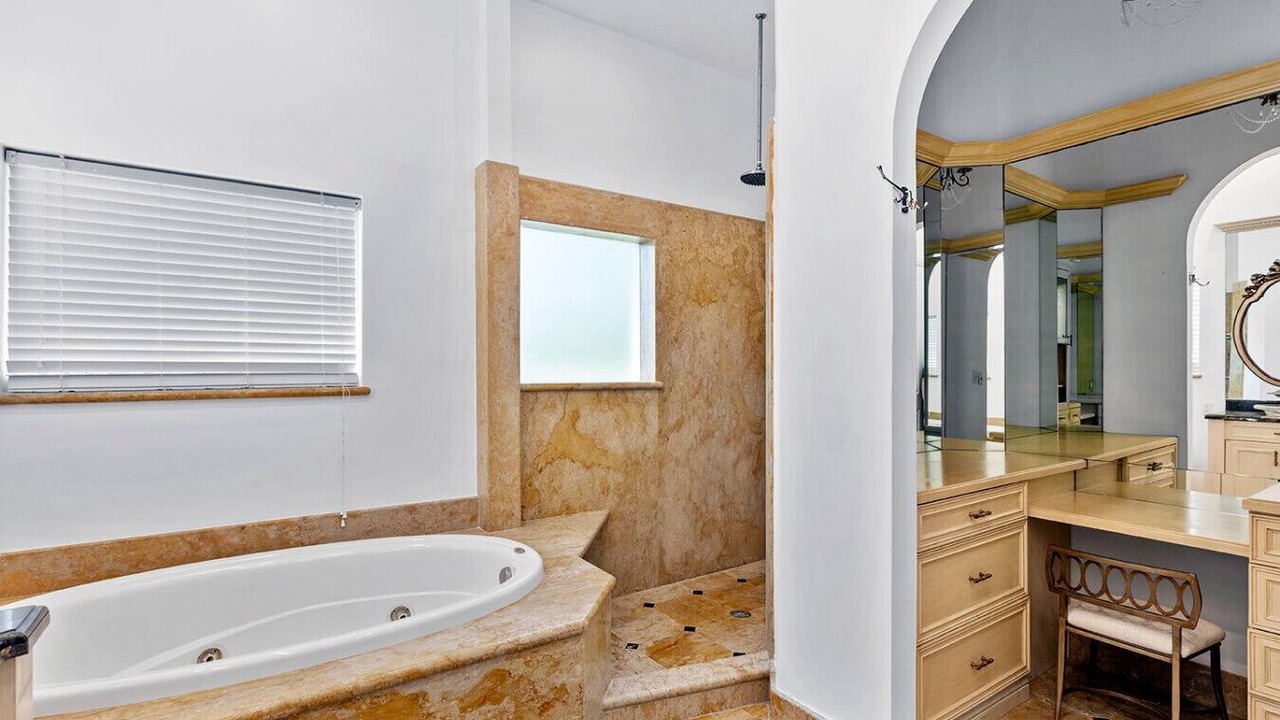 Photo of Bathroom in South Lake