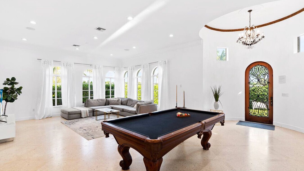 Photo of Bedroom in South Lake
