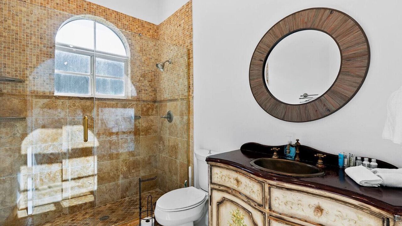 Photo of Bathroom in South Lake