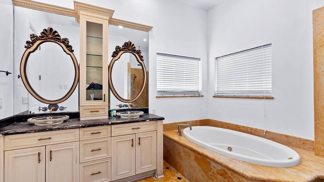 Photo of Bathroom in South Lake