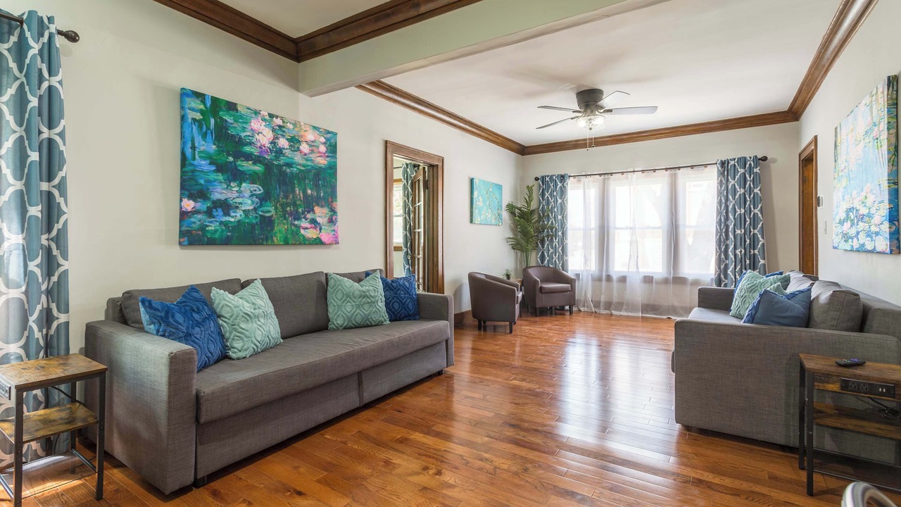 Photo of Livingroom in Lockport