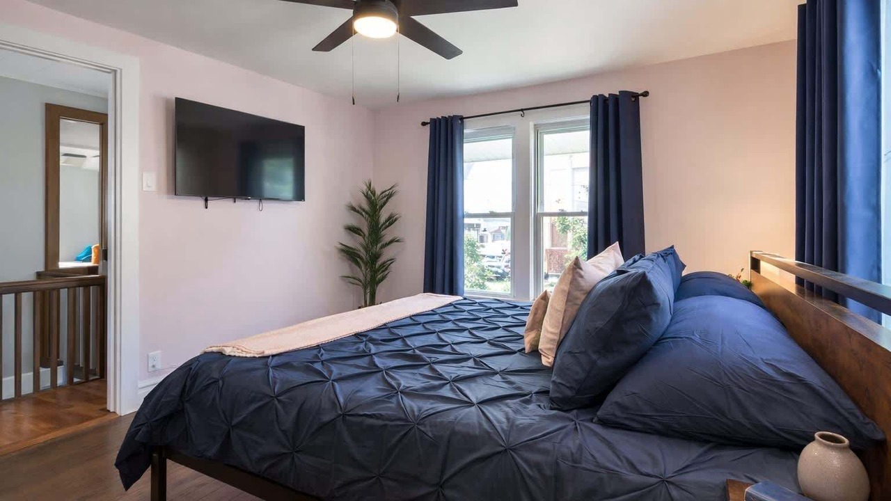 Photo of Bedroom in Lockport
