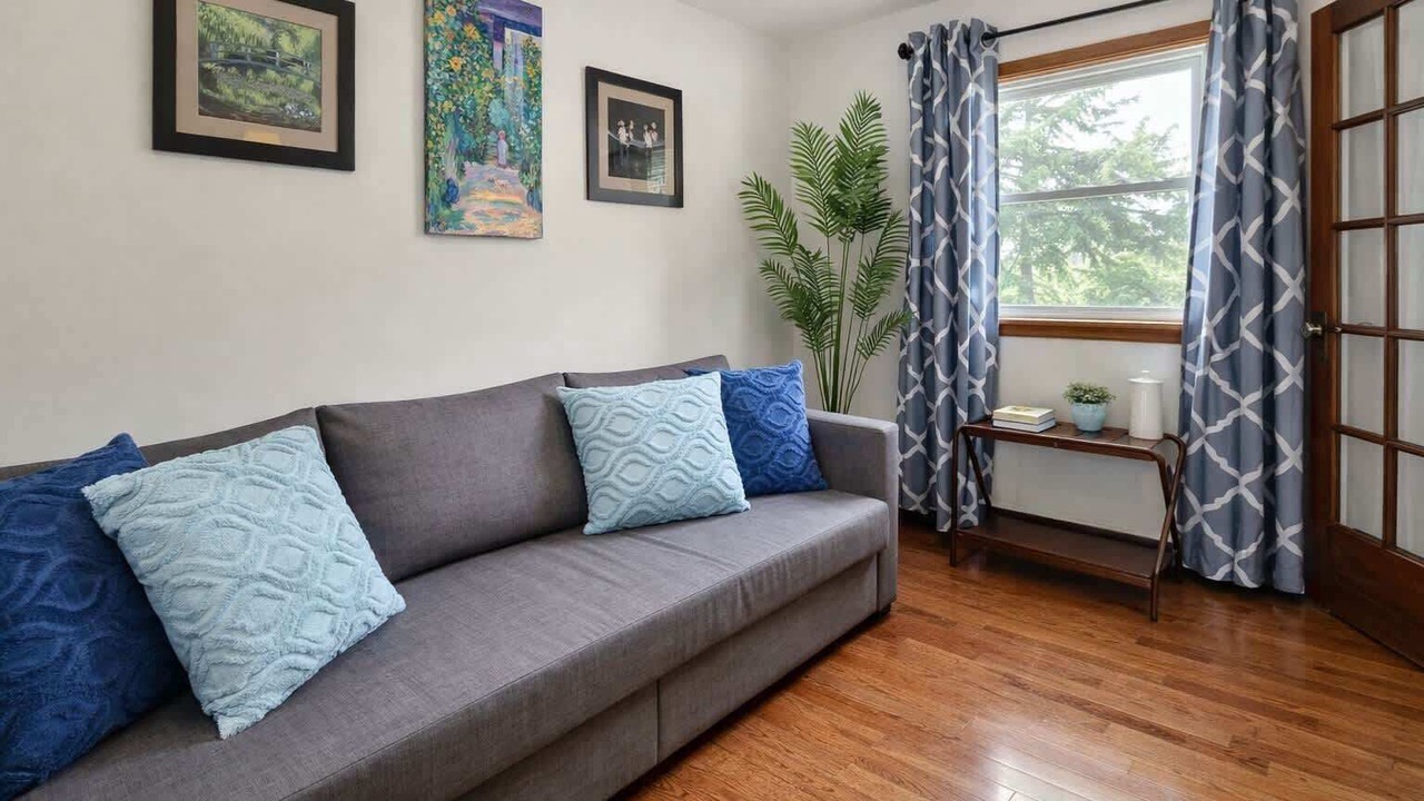 Photo of Livingroom in Lockport