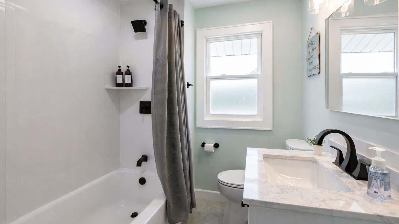 Photo of Bathroom in Lockport