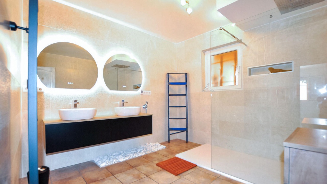 Photo of Bathroom in Saleilles