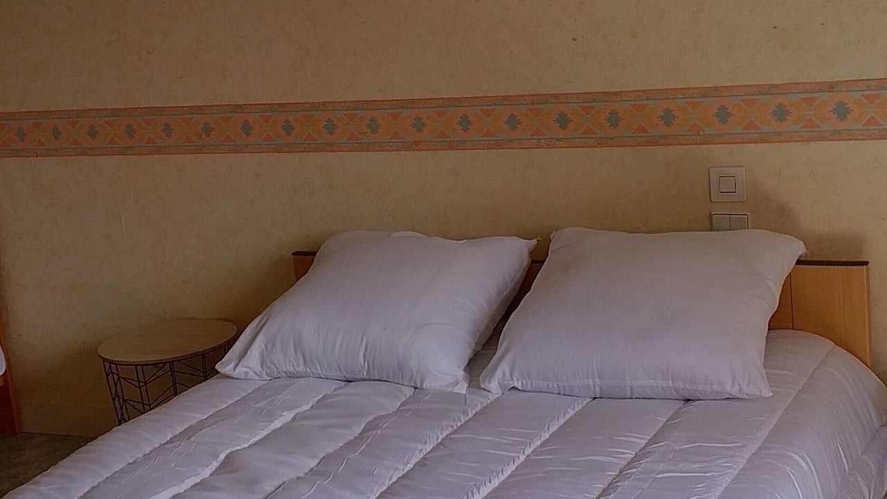 Photo of Bedroom in Saint-Etienne-en-Cogles