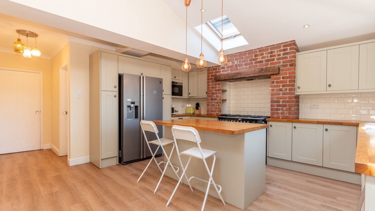 Photo of Kitchen in Chessington North and Hook