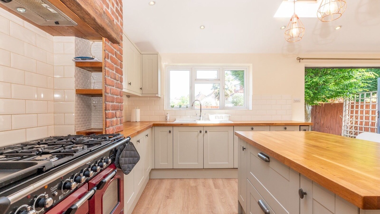 Photo of Kitchen in Chessington North and Hook