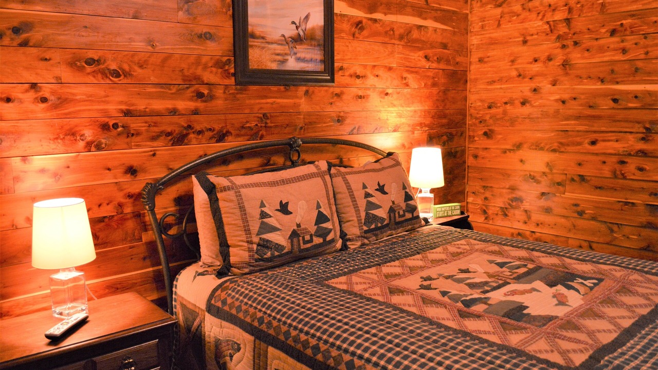 Photo of Bedroom in Flippin