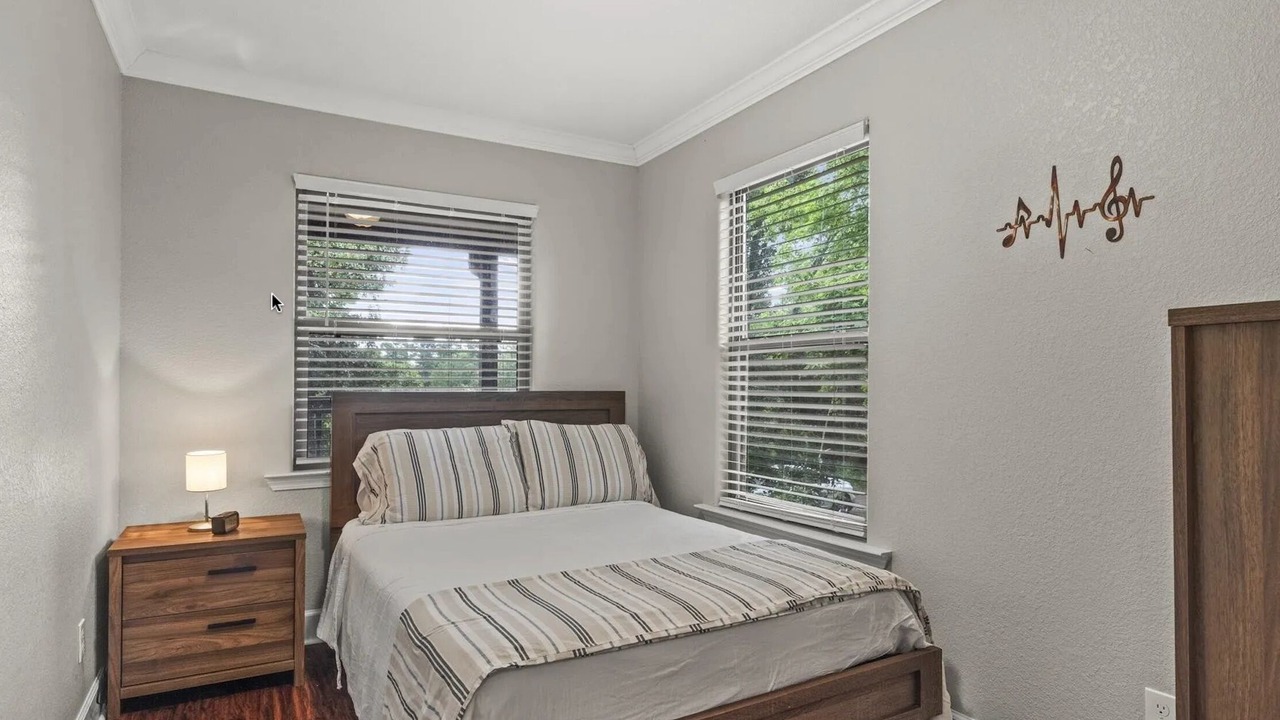 Photo of Bedroom in Avinger