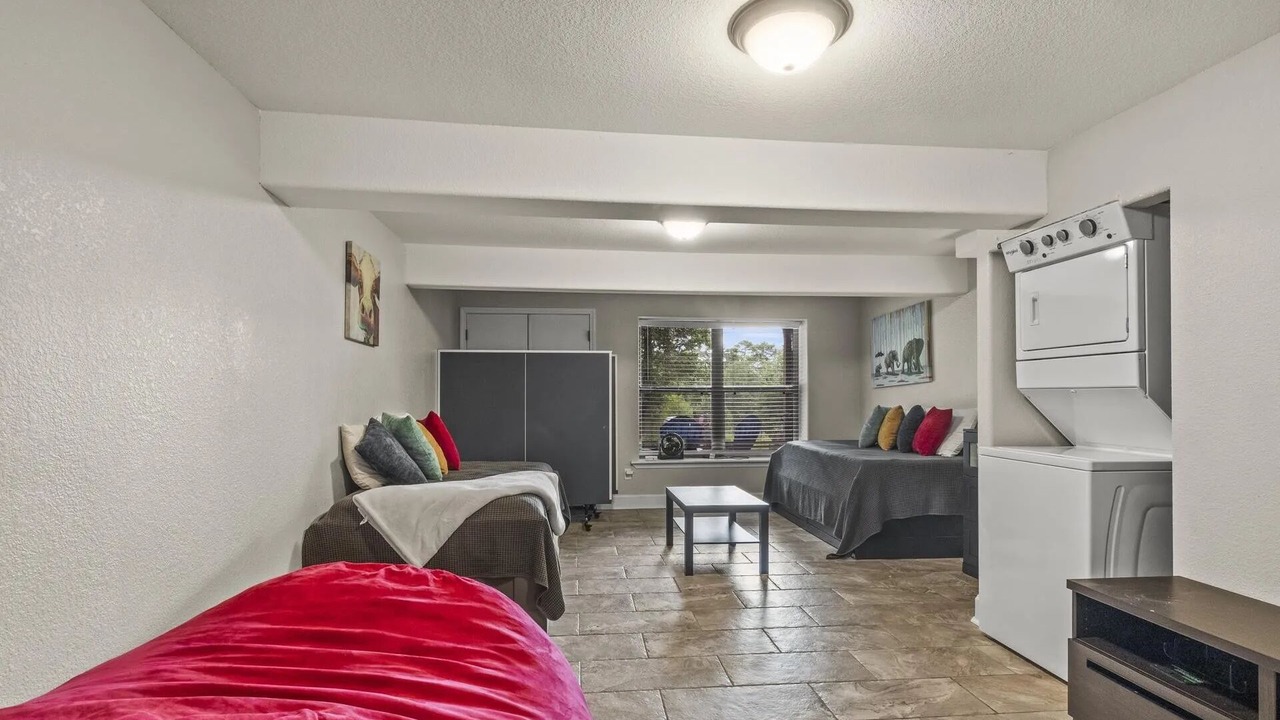 Photo of Bedroom in Avinger