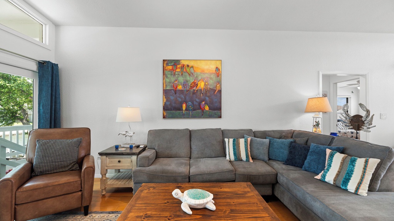 Photo of Livingroom in City-by-the Sea